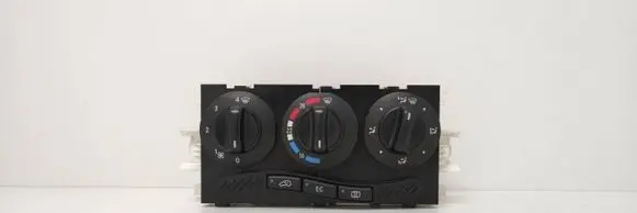 Mercedes-Benz A W168 Climate control unit 1688300485 0121399