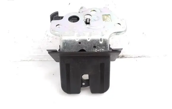 Seat Toledo IV (NH) Tailgate/trunk/boot lock/catch/latch 8R0827505A