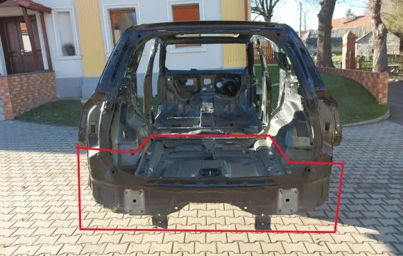Volvo XC90 Trunk bottom trim panel 