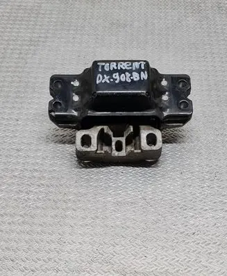 Volkswagen Touran I Engine mount bracket 1K0199555