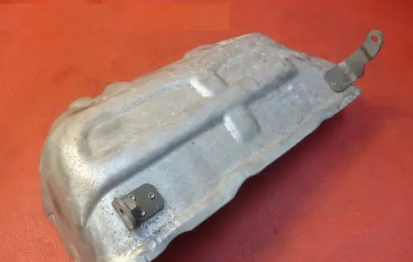Volkswagen PASSAT B6 Exhaust heat shield 03H253035H