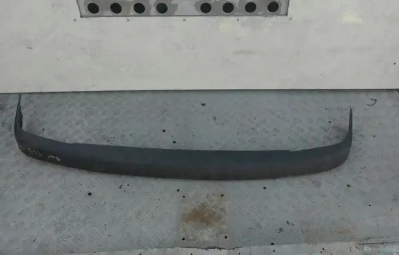 Ford Fiesta Front bumper lip y561170773