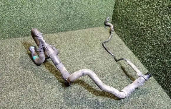 Ford Tourneo Custom Engine coolant pipe/hose GK219M445GG