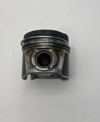 Mercedes-Benz E W212 Piston 1091
