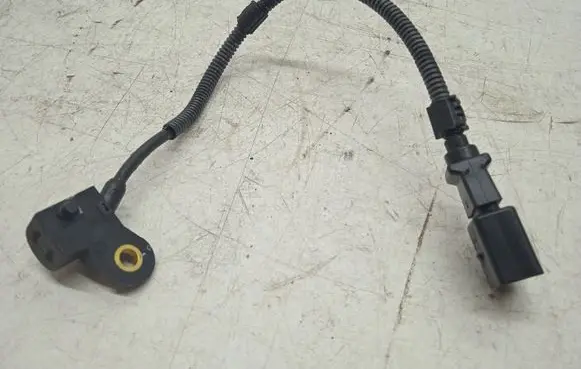 Seat Ibiza IV (6J,6P) Crankshaft speed sensor 9805940