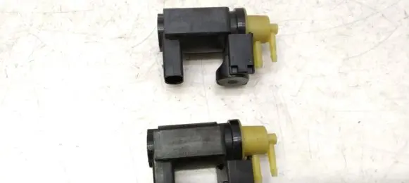Volvo XC40 Turbo solenoid valve 31339808 70466400
