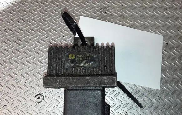 Renault Laguna II Glow plug pre-heat relay 7700115078