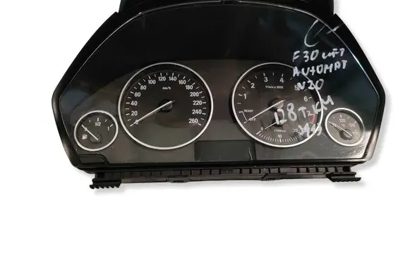 BMW 3 F30 F35 F31 Speedometer (instrument cluster) 9232894