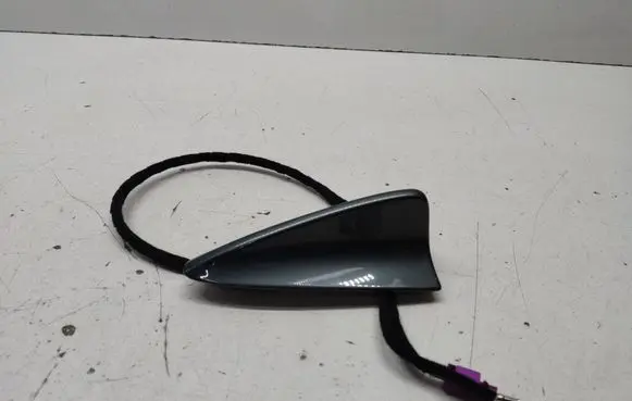 BMW 7 E65 E66 Aerial GPS antenna 6912259 8109601710