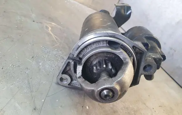 Opel Zafira A Starter motor 0001109015 1005831230