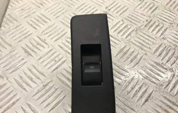Toyota Verso Electric window control switch 8481005070 742720F010B0