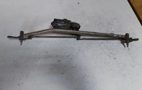 Seat Toledo I (1L) Front wiper linkage and motor 1L0955313