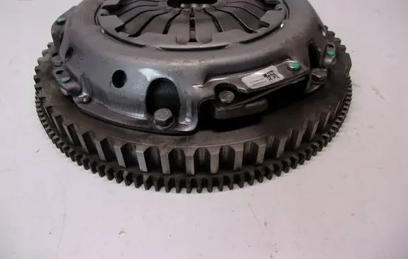 Renault Captur II Clutch set kit 302106552R