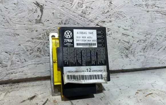 Volkswagen PASSAT B6 Airbag control unit/module 3C0909605J