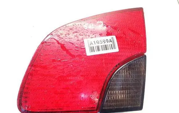 Tailgate rear/tail lights