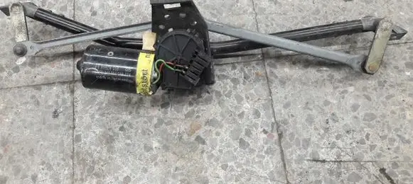 Audi Cabriolet B3 8G Front wiper linkage 