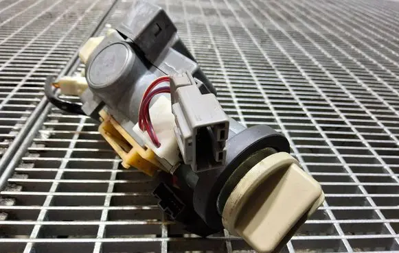 Nissan Elgrand Ignition lock 28590C9965