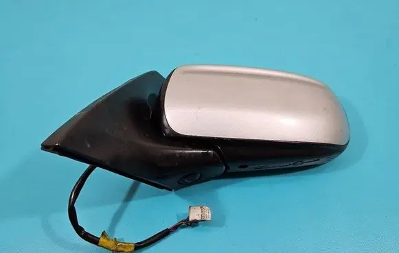 Front door electric wing mirror