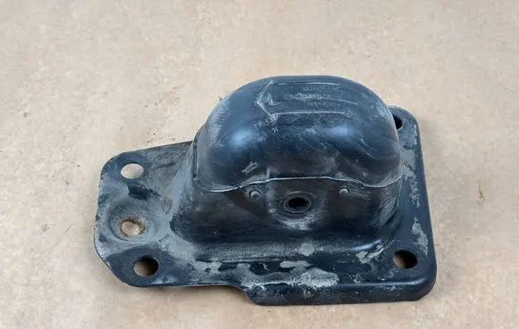Volkswagen Golf V Bracket in trunk/boot 1K0505129J 4607