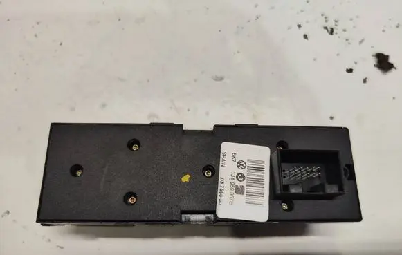 Volkswagen PASSAT B5.5 Electric window control switch 1J4959857B 03755030
