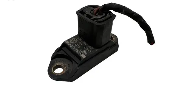 Volkswagen PASSAT B6 Airbag deployment crash/impact sensor 3C0907651