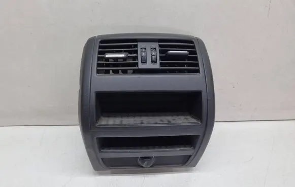 BMW 5 F10 F11 Rear air vent grill 9206664 51169206664