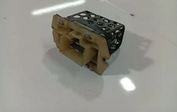 Chrysler Voyager Heater blower motor/fan resistor