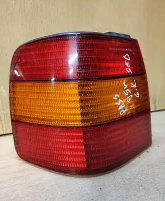 Volkswagen PASSAT B4 Rear/tail lights 3A5945111