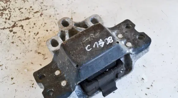 Audi A3 S3 8P Engine mount bracket 1K0199555Q
