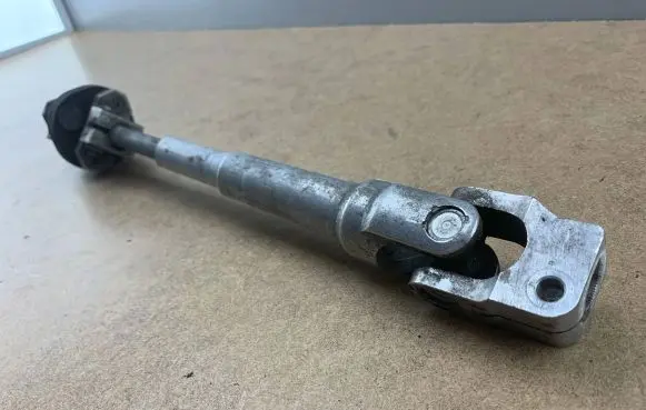 Steering column universal joint
