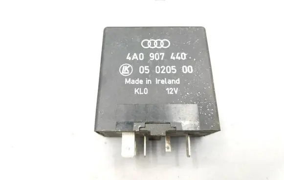 Audi A6 S6 C5 4B Window wiper relay 4A0907440 05020500