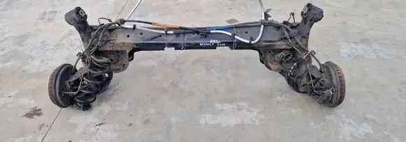 Renault Clio V Rear axle beam