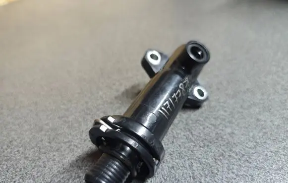 BMW 3 E46 EGR thermostat 11717787870