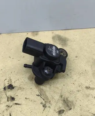 Mercedes-Benz E W212 Air pressure sensor A0071530028 0261230196 1105021D196