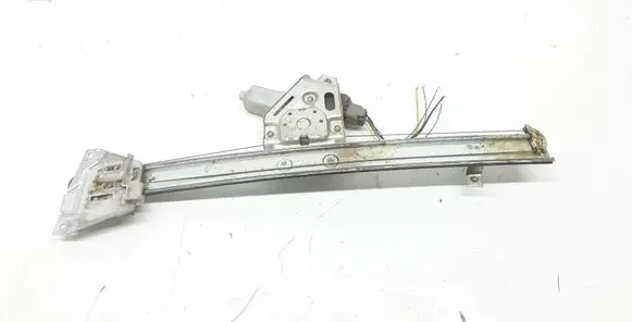 Mitsubishi Pajero Front door window regulator with motor MR436860 0620200620