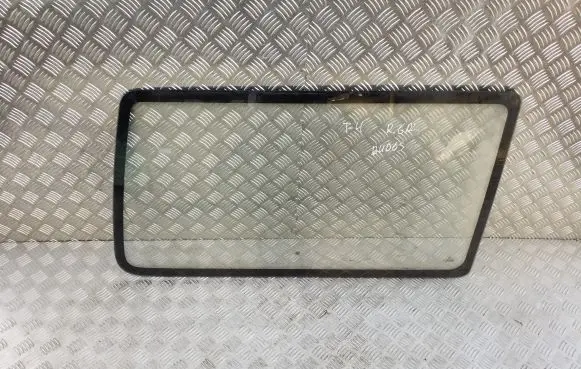 Rear side window
