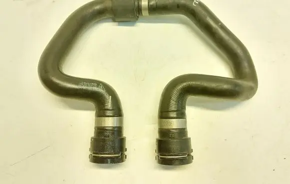 Porsche Taycan 9J1 Engine coolant pipe/hose 9J1121624JLK01