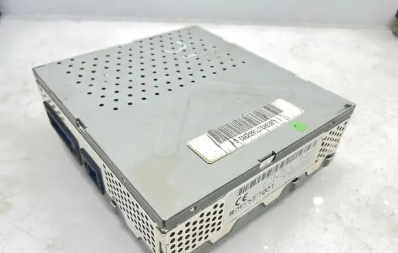 Mercedes-Benz E W211 Sound amplifier A2118706689