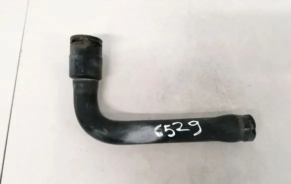 Audi A4 S4 B5 8D Engine coolant pipe/hose