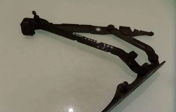 Volvo S80 Tailgate/trunk/boot hinge 8643500