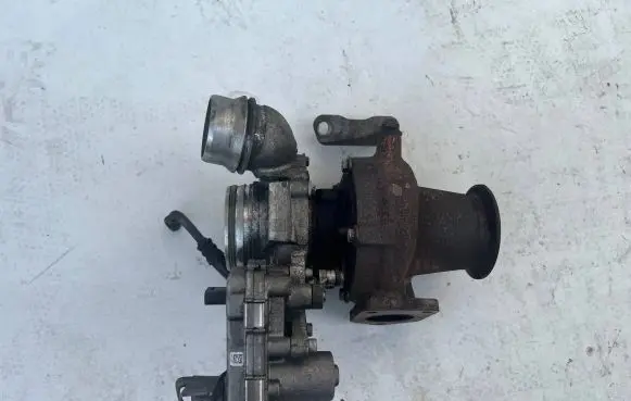 BMW 3 F30 F35 F31 Turbo 8518204