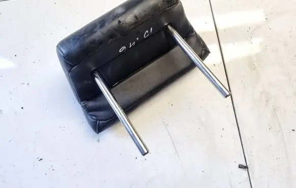 Lexus RX 300 Front seat headrest 