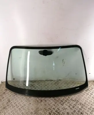 BMW 1 E81 E87 Front windscreen/windshield window 