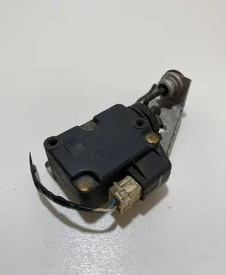 Peugeot 407 Central locking motor 9643826880