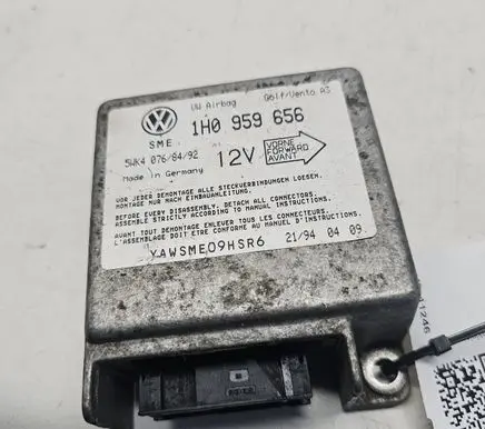 Volkswagen Golf III Airbag control unit/module 1HO959656