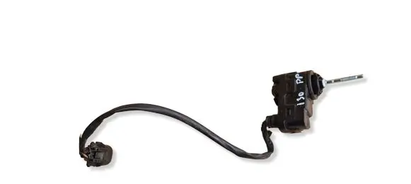 Hyundai i30 Headlight level adjustment motor 