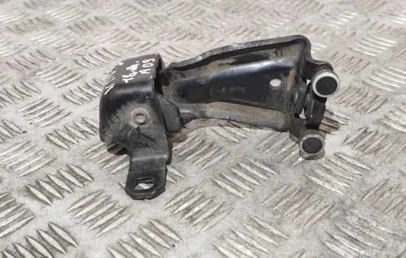 Mercedes-Benz Vito Viano W447 Sliding door upper roller guide/hinge A4477600347