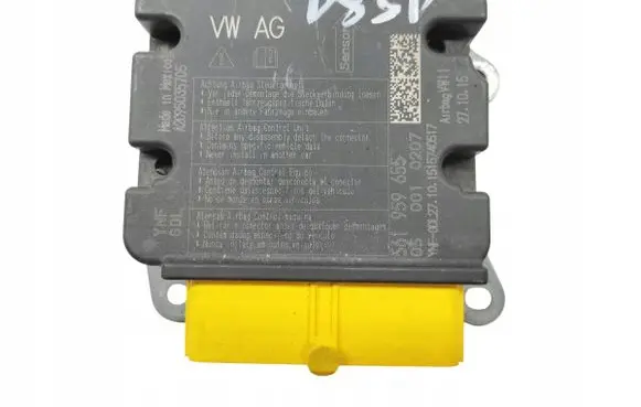 Volkswagen PASSAT B8 Airbag control unit/module 561959655