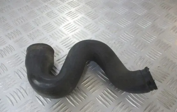 Audi A4 S4 B5 8D Intercooler hose/pipe 8D0145828C