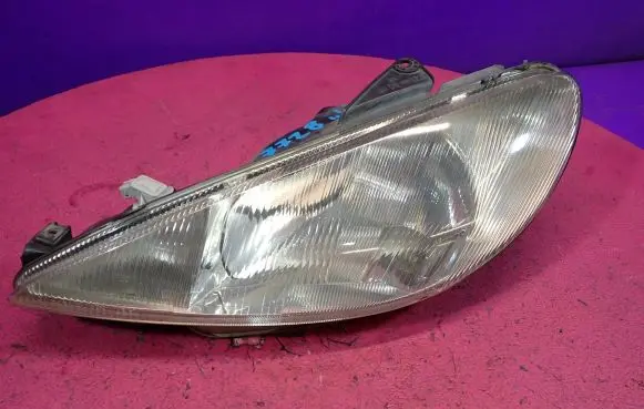 Peugeot 206 CC Headlight/headlamp 9640559680